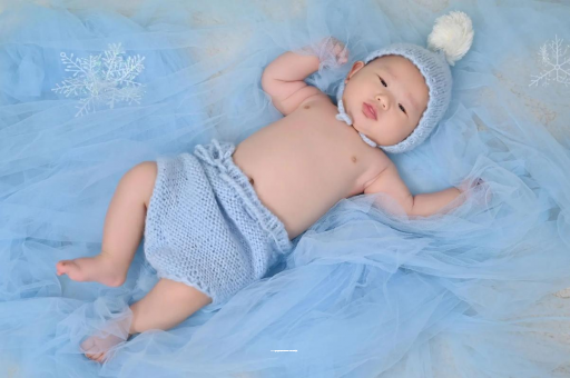 枣阳宝宝睡觉爱笑 枣阳宝宝睡觉爱笑